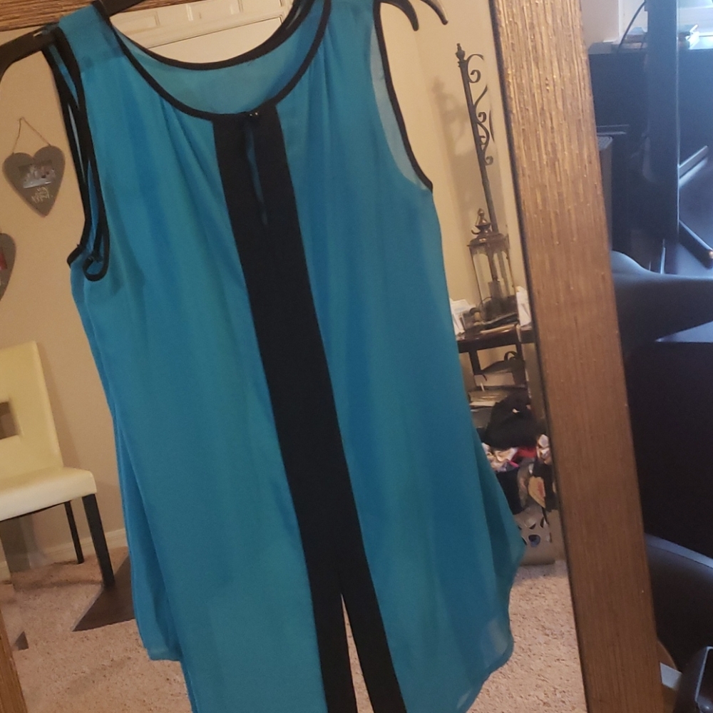 Top-small - Picture 2 of 3